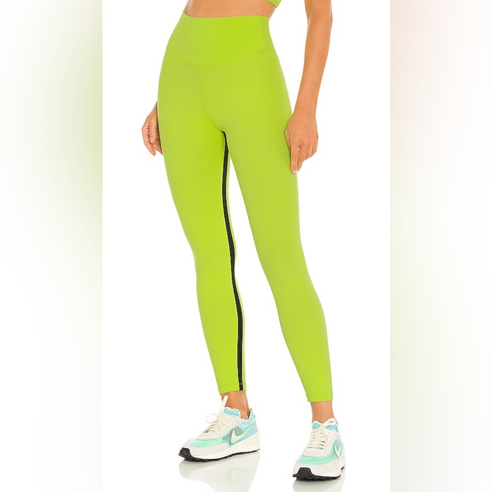SPLITS59 - Liya Airweight High Waist 7/8 Legging in Neon Lime & Black